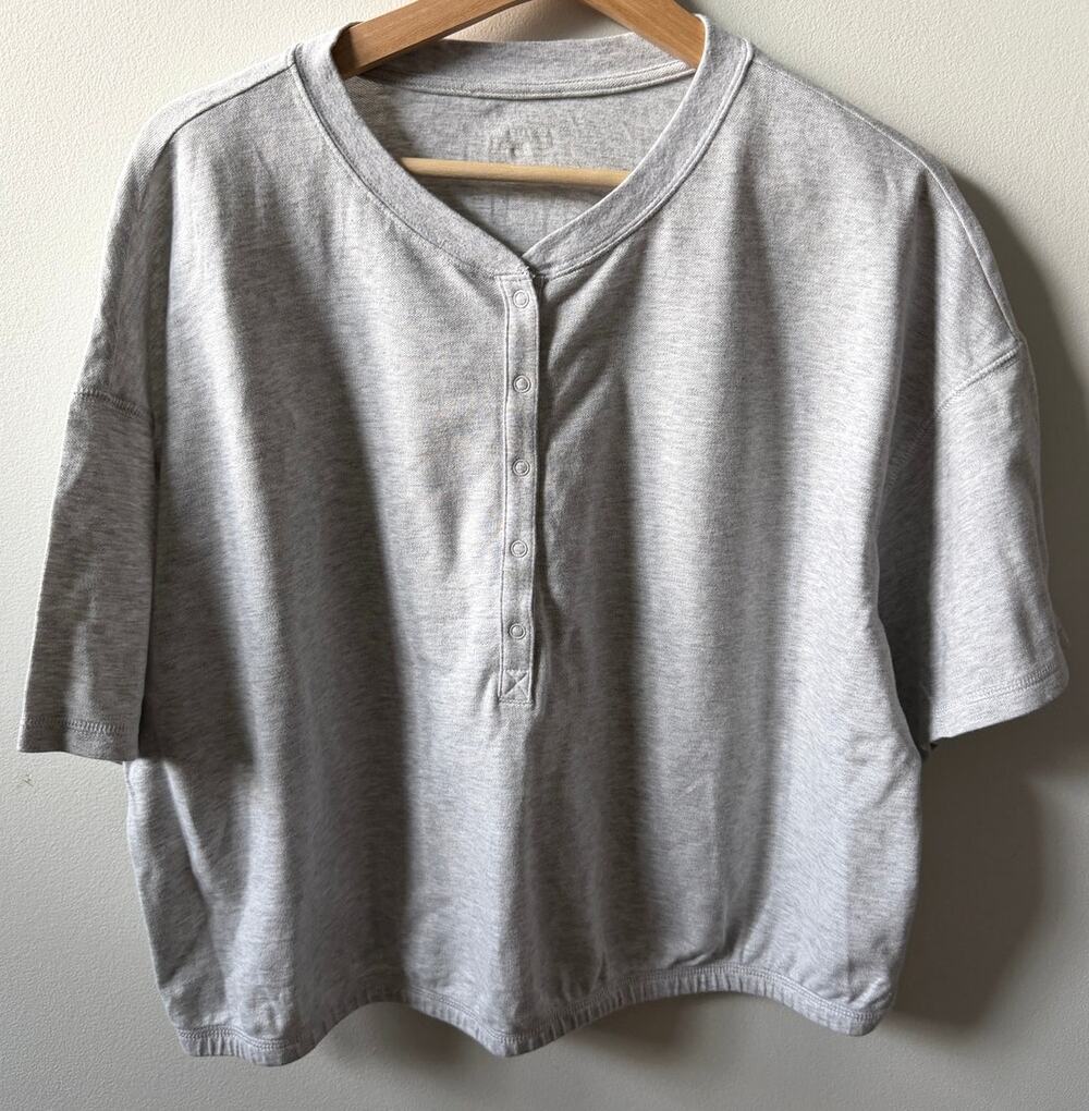 Aerie offline henley women's size L NWT